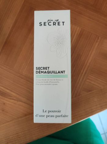 Lait démaquillant neuf