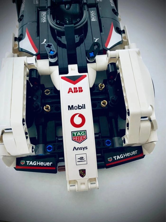 LEGO Techinc 42137 - Formula E Porsche 99X Electric - Complet avec notice - photo numéro 7