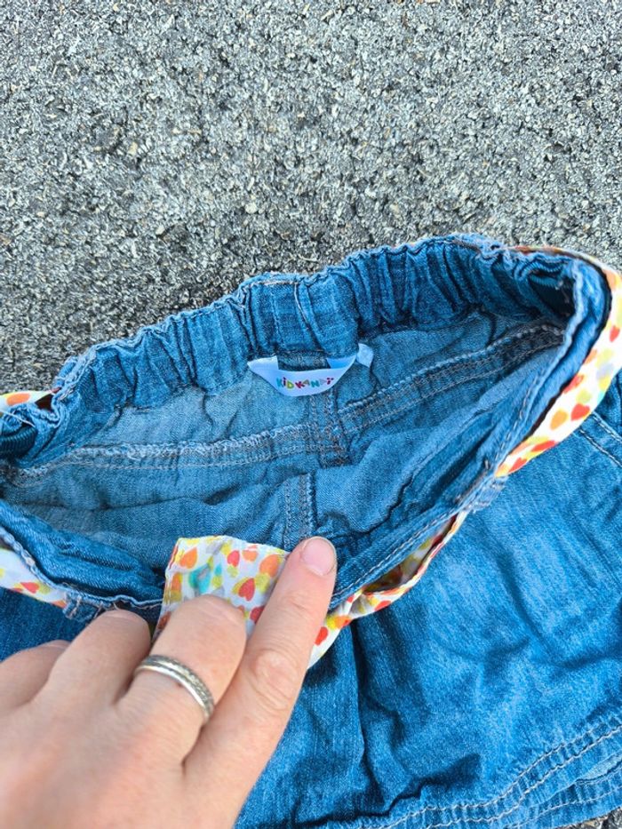 Jupe short taille 3 ans en très bon état - photo numéro 4