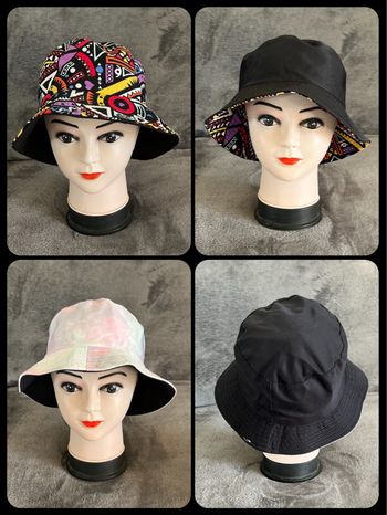 Lot  de 2 bob  réversible jamais porté taille excellent état 