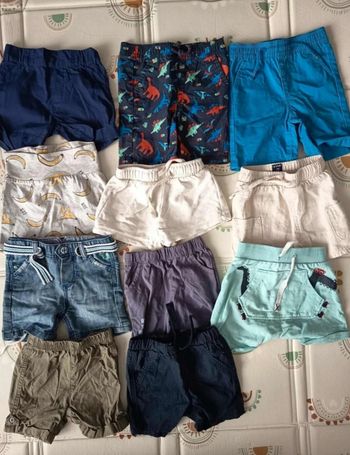 Lot short bébé garçon 6 mois. 