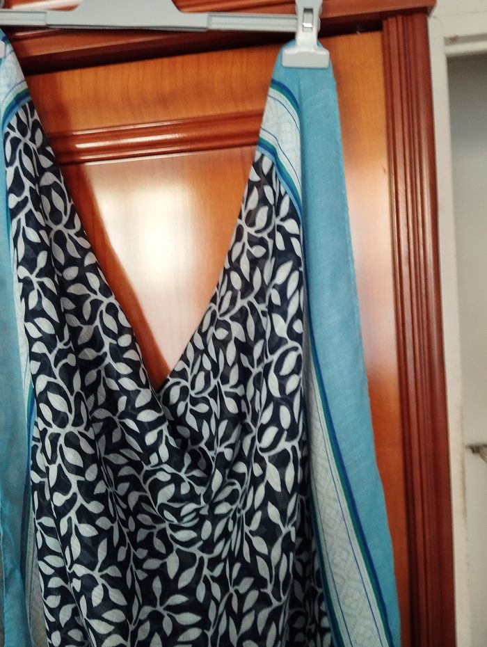 Grande écharpe neuve - photo numéro 3