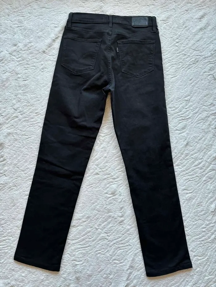 Jean Lévi’s 724 premium high rise straight droit noir taille mi haute W27 36/38 S/M parfaite état - photo numéro 10