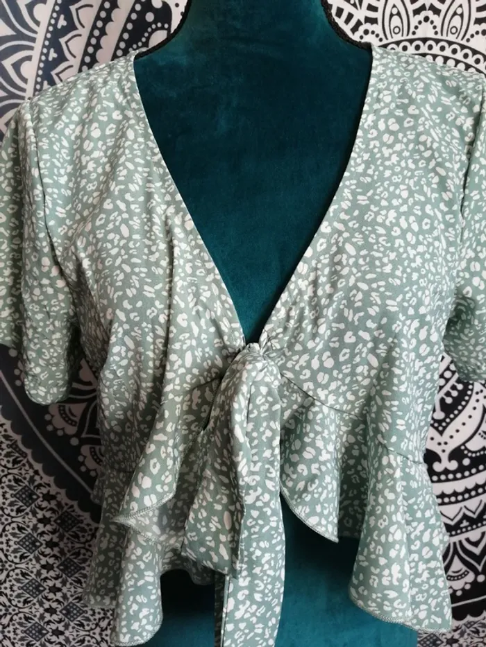 Top peplum vert d'eau motifs tâches léopard lien à nouer / shein / (L) - photo numéro 3