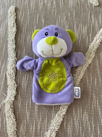Peluche doudou Marionnette 22cm Jeux 2 mômes ours violet et vert Etoile très bon état