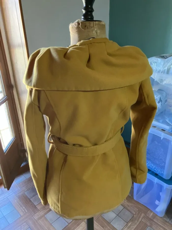 Manteau moutarde - photo numéro 2