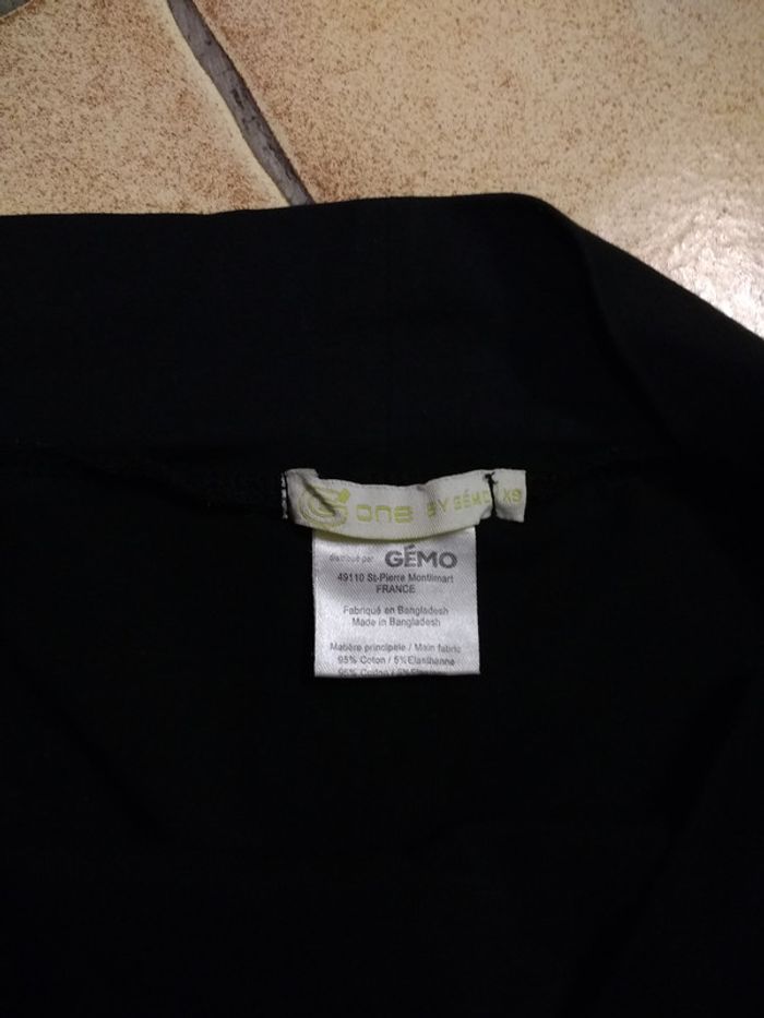 Jupe noir 95 % coton 5 % élasthanne taille XS