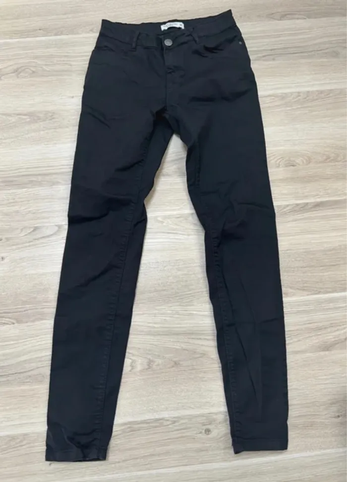 Jean noire taille 36 - photo numéro 3