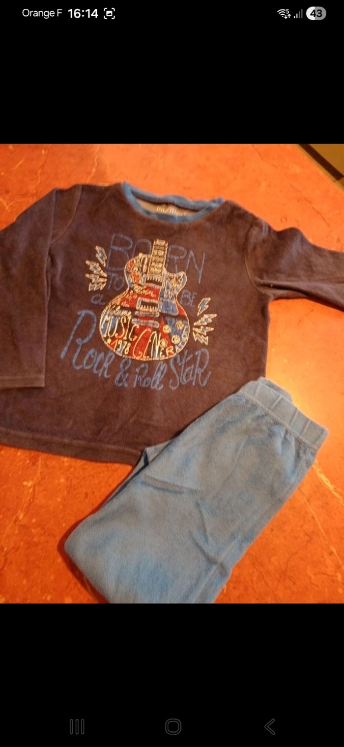 Pyjama taille 4 ans