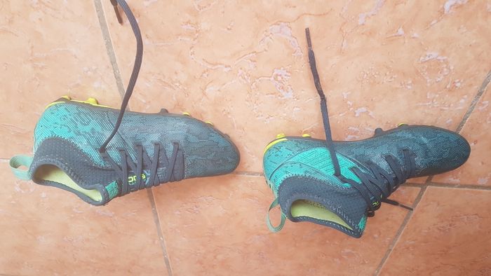 Baskets à crampons Kipsta garçon 32 vertes Decathlon - photo numéro 2