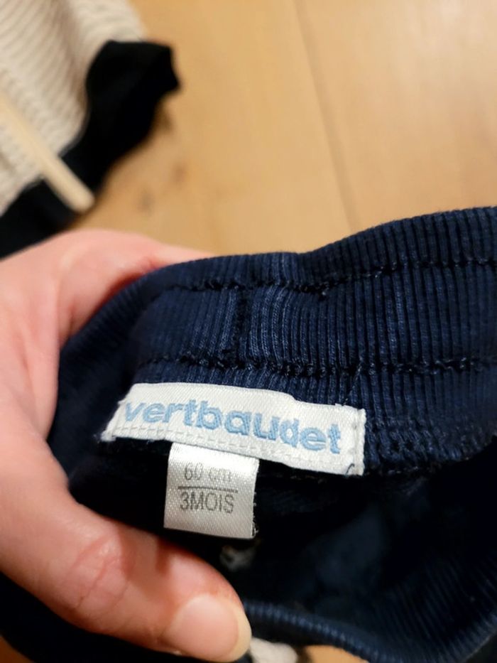 Ensemble garçon 3 mois tbe - photo numéro 2