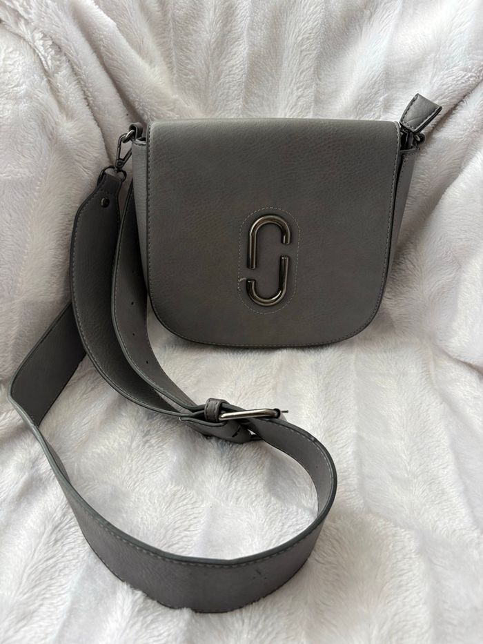 Sac à main avec grande bandoulière