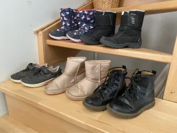 Lot 5 chaussures fille T31 / 1 offerte