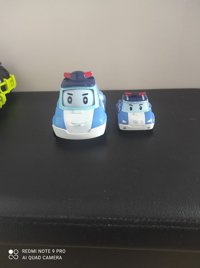 Lot voitures Robocar poli