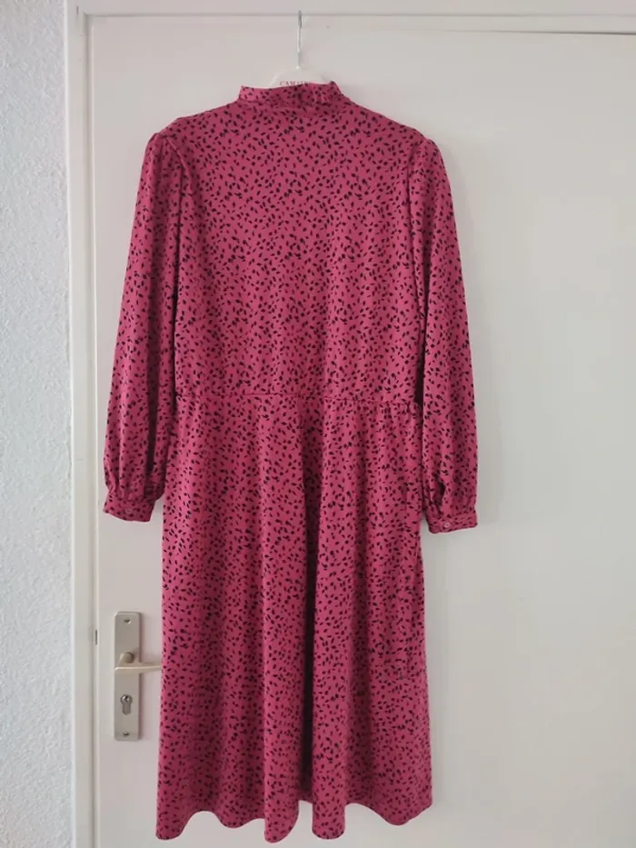 Robe fushia - photo numéro 4