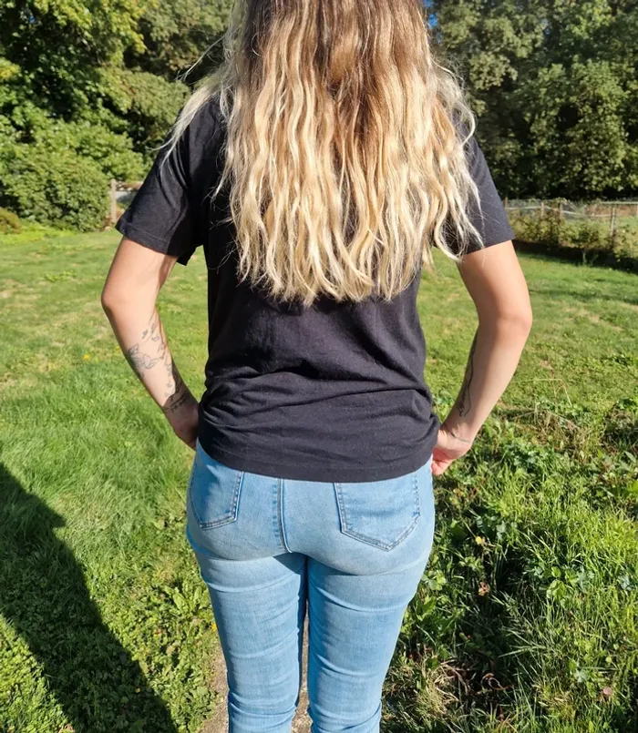 💥 T-shirt noir "Le Matin : Ta Gueule" Undiz - Taille 38/40/42 💥 - photo numéro 4