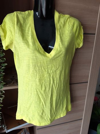 T-shirt jaune fluo