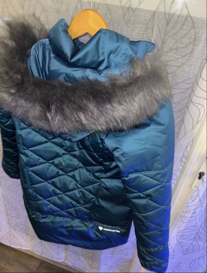 Manteau de ski enfant haut de gamme OBERMEYER – Taille 10 ans / 140 cm – Neuf - photo numéro 6