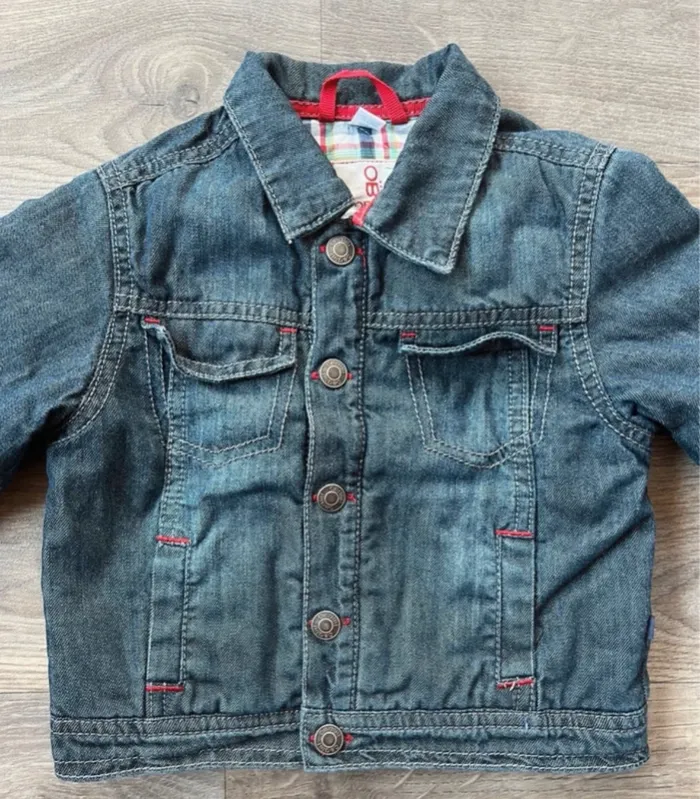 Très belle veste en jean intérieur molletonné taille 18 mois Obaibi