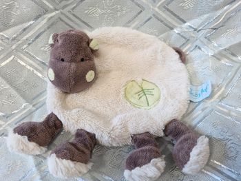 Doudou plat hippopotame Babynat