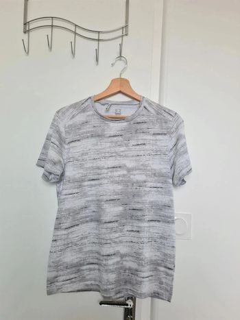 T-shirt sport taille S domyos