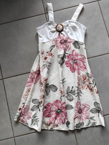 (5) robe
