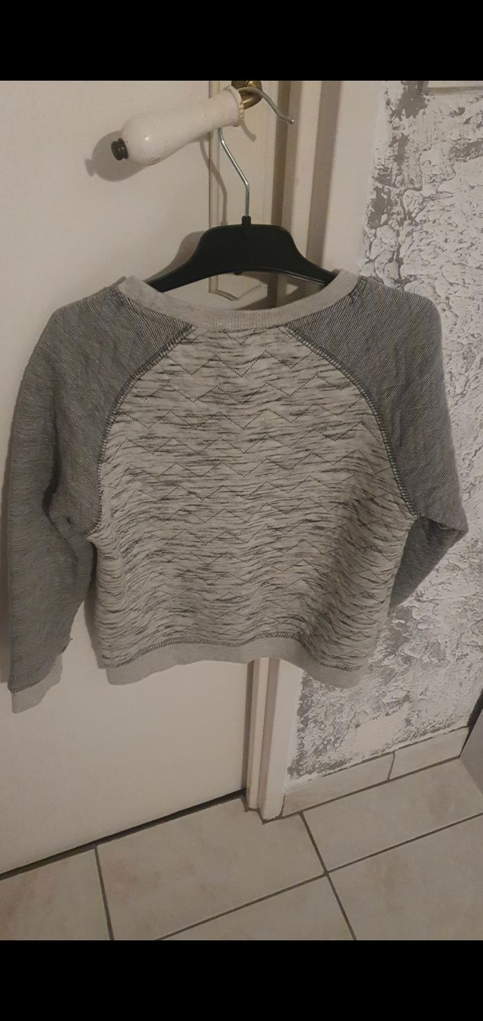 Haut primark gris 6-7 ans - photo numéro 3