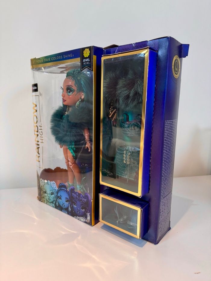 Jewel Rainbow High - photo numéro 2