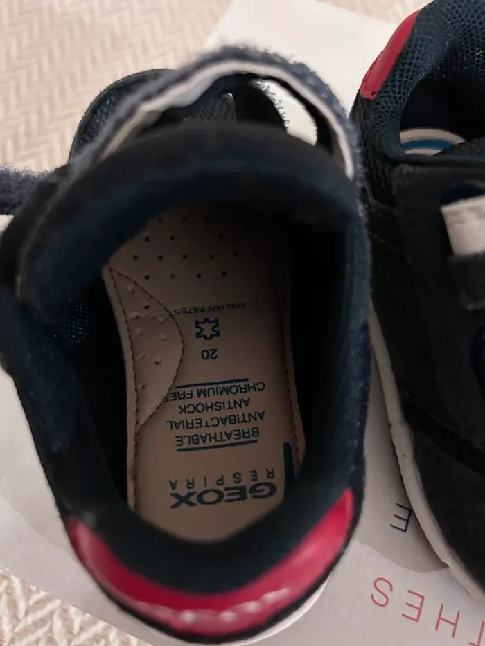 Chaussure basket Geox taille 20 bébé - photo numéro 9