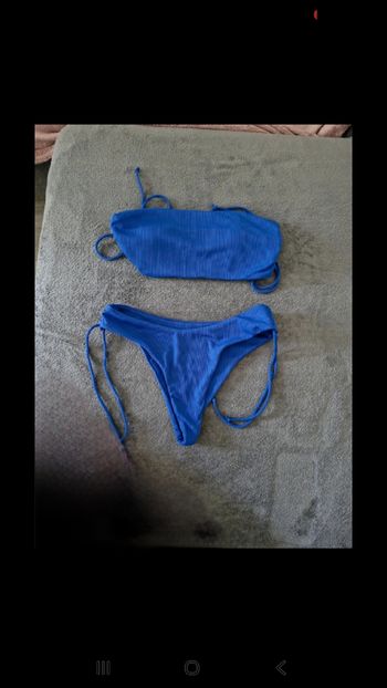 Maillot de bain 2 pièces bleu