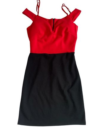 Robe rouge et noir T xs / s