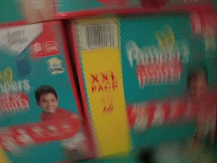 3 cartons de couches Pampers pants taille 8 - photo numéro 2