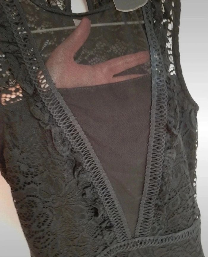 Body noir en dentelles - photo numéro 9