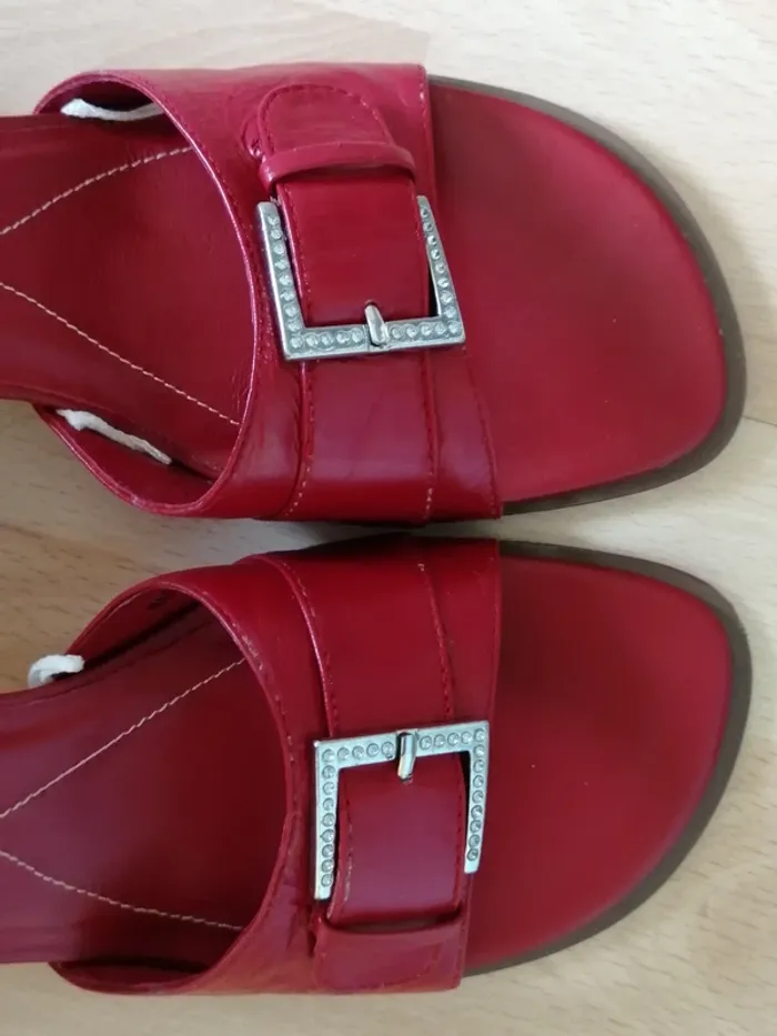 Sandales cuir rouge 40 pieds fins - photo numéro 8