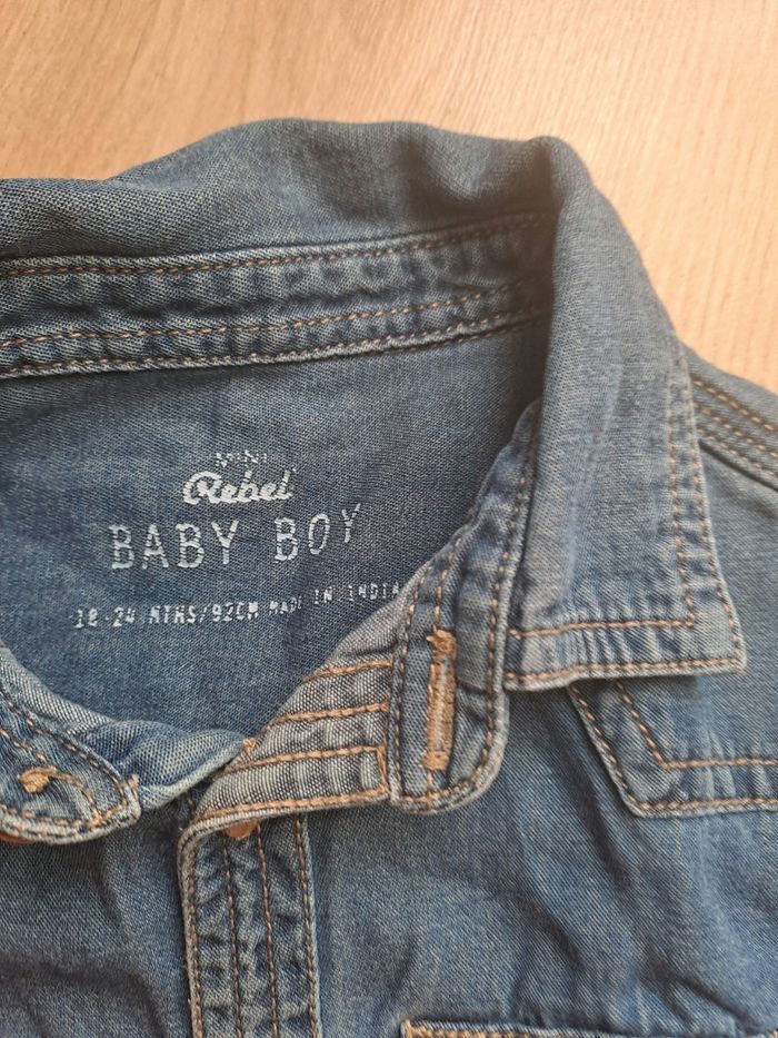 Chemise en jean bébé 18 mois - photo numéro 2