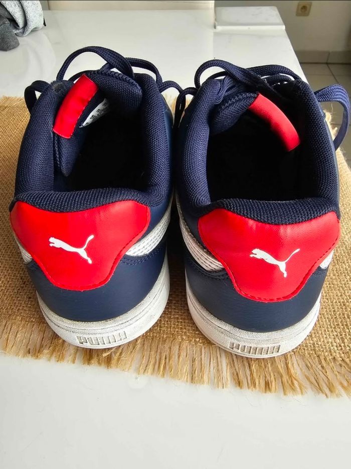 Chaussures Puma Pointure 39 - photo numéro 1