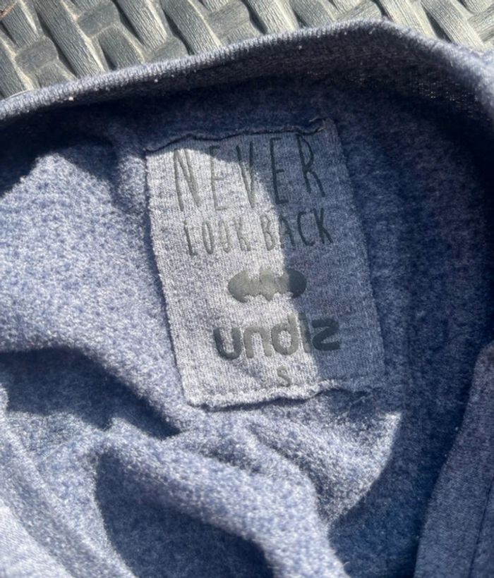 Sweat Batman - Taille S (ados/adultes) - Très bon état - photo numéro 4