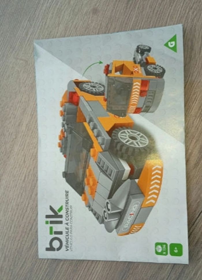 Véhicule à construction brick - photo numéro 3
