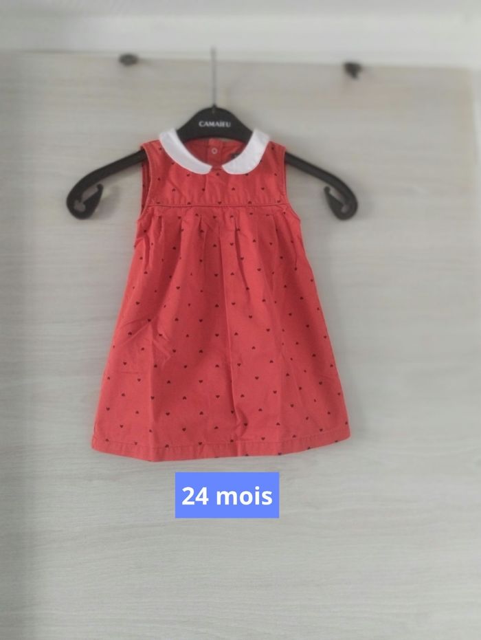 Robe taille 24 mois