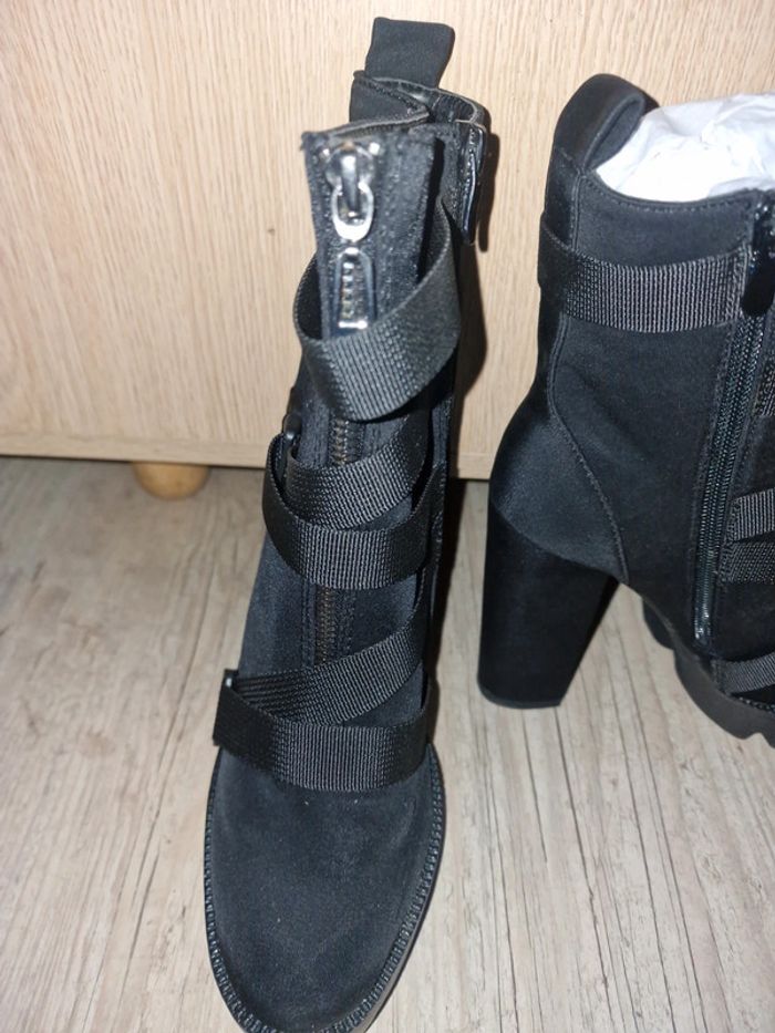 Bottines neuves - photo numéro 3