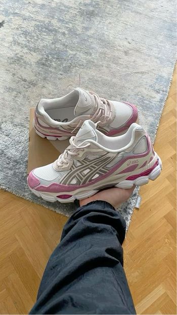 Asics gel nyc rose blanche 37