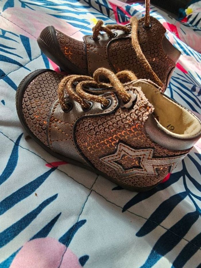Chaussures 19