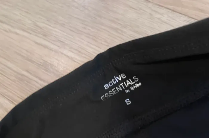 Active essentials by tichibo leggings pantacourts /pantalon de sport noir taille S/36 - photo numéro 2