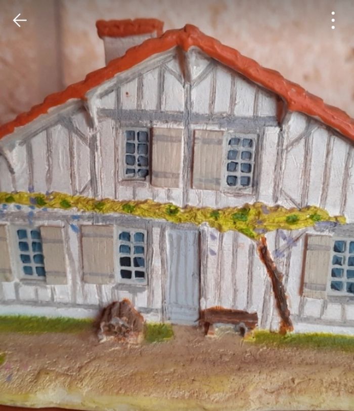 Maison 🏠 miniature en résine - photo numéro 7