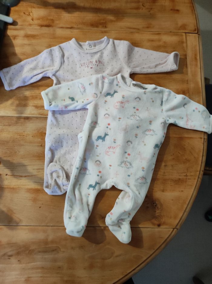 Lot 2 pyjamas - photo numéro 1