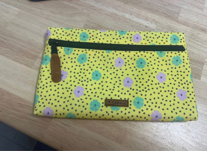 Pochette Plaza de la Reina