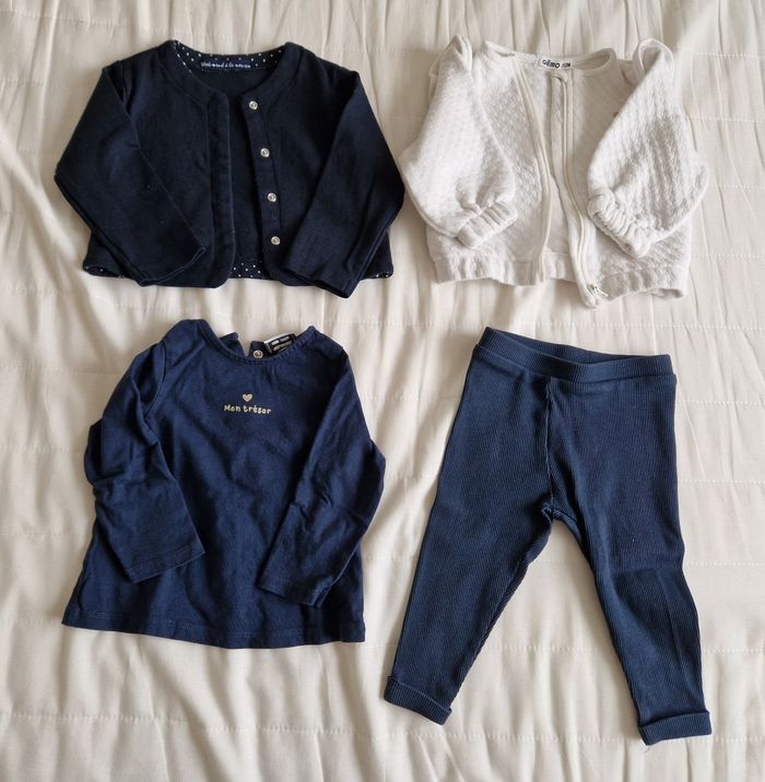 Lot vêtements 12 mois