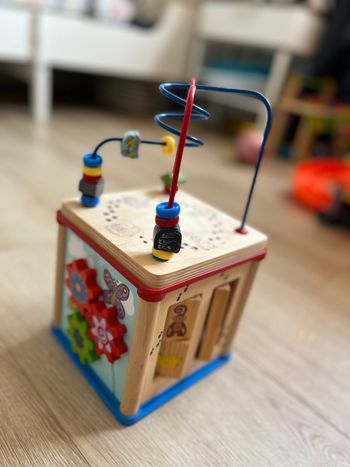 Petit cube multi activités