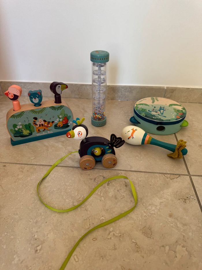 Lot de jouets en bois bébé Moulin Roty