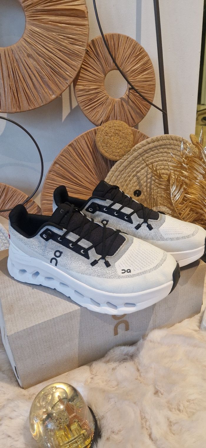 On cloudt Taille 44 - photo numéro 5